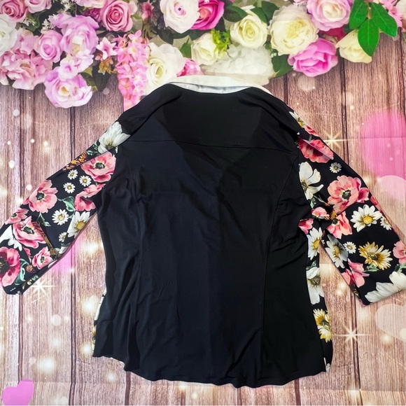 Elegant Floral Blouse - Black and Pink - Picture 9 of 10